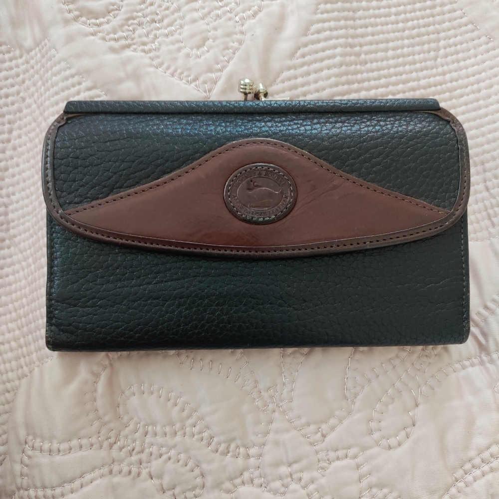 Dooney and Bourke Vintage brown leather wallet